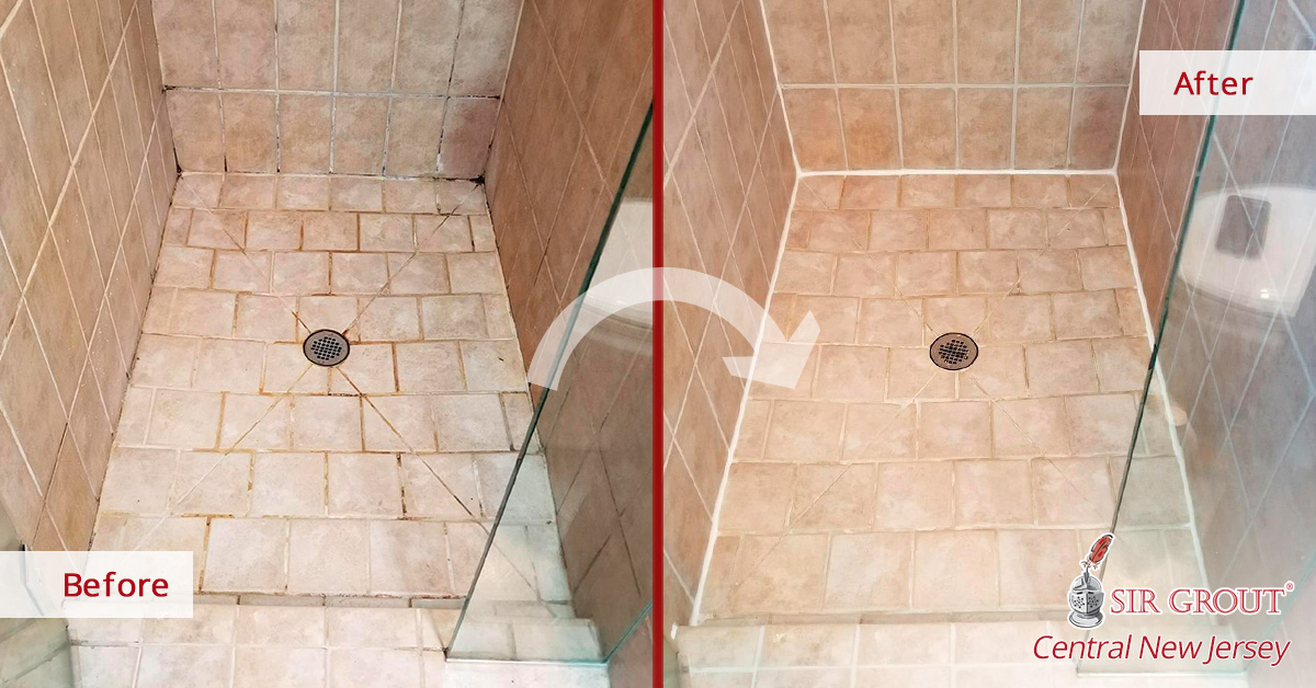 Tile and Grout Cleaners in Ridgefield Restore the Condition of This Shower